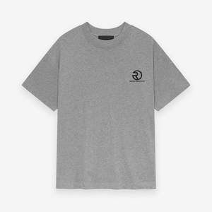 Détendez-vous avec style avec ces t-shirts à coupe décontractée-parfaits pour un week-end décontracté ou une journée décontractée à la maison avec des amis et la famille - Product Image 1