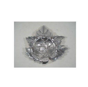 Plateau à feuilles en aluminium Pure Home & Living - Product Image 1