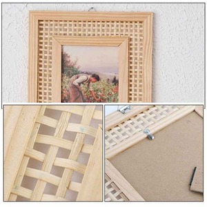 Elegante diseño floral en relieve Marco de fotos de escritorio de madera Acabado de pulido de madera natural Impresión personalizable 6 colores para el hogar - Product Image 3