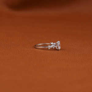 Bague en or massif 14KT avec bague de fiançailles en diamant de laboratoire taille ovale classique-Son cadeau classique parfait - Product Image 5