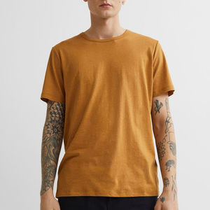 T-shirts de sport à col arrondi en coton personnalisé de haute qualité 100% coton - Product Image 1