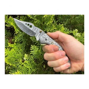 Cuchillo para acampar de acero de Damasco hecho a mano personalizado, OEM mango de madera de alta calidad, estilo de botón pulsador para bolsillo plegable, cuchillos de grado DIY - Product Image 4