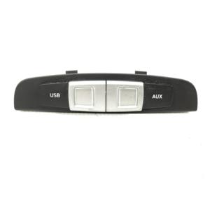 ช่องต่อ AUX/USB สำหรับ SEAT Leon รุ่นที่ 3 1P0035726A (09>13) - Product Image 1