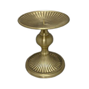 Candelabros Decorativos Navideños Hechos a Mano de Aluminio Plateado Personalizables, Centro de Mesa para Fiestas en Casa - Product Image 6