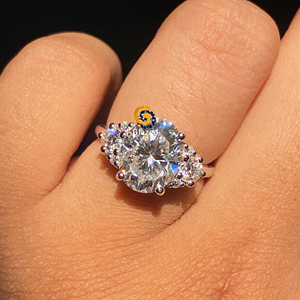 Unique 925 <b>Sterling</b> <b>Silver</b> 4 Ct Oval Cut Moissanite Prong <b>Set</b> Trendy Cluster Engagement <b>Ring</b> for Women Party - Product Image 4