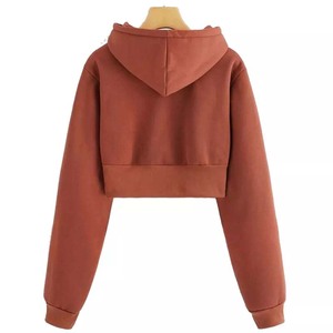 Top corto con capucha para mujer más vendido Logo frontal de material fresco para invierno - Product Image 6