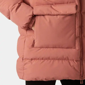 Parka d'hiver matelassée pour femme en duvet de cèdre, modèle Ellie, avec capuche ajustable et rembourrage en duvet, très demandée, pour femme - Product Image 3