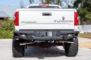 Toyota Tundra SR-F55 CrewMax 2017 d'occasion, conduite à droite (RHD) et conduite à gauche (LHD) - Product Image 5