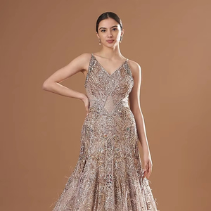Robe de soirée de bal sans manches avec découpe modeste, longueur au sol, grande taille, silhouette scintillante - Product Image 1