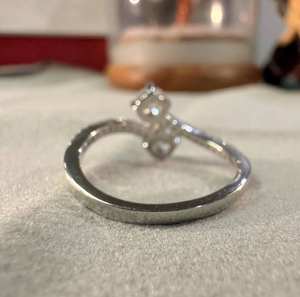 Anillo de Fiesta Toi Et Moi con Diamante de Laboratorio de 1.50 Ct, Oro Blanco de 14K, VVS2, Color M, Chapado en Rodio de Lujo, Certificado, Diseño Moderno para Mujer - Product Image 6