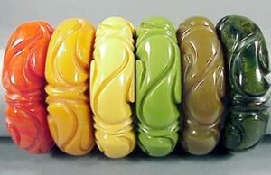 Modern Design Waterproof Resin Bangles for Women Premium Quality Fashion Jewelry Custom Colors for Boutique Stores Online - Product Image 4