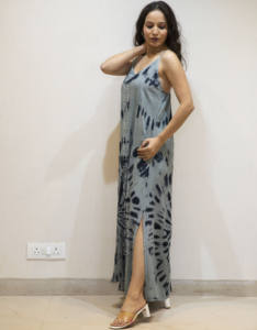 Vestido bohemio de rayón Tie-Dye a la moda para mujer Vestido largo de espagueti Maxi perfecto para vacaciones o ropa informal diaria - Product Image 2