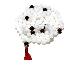 Colliers de perles d'artiste indien faits à la main couronne naturelle Chakra pierre de lune 108 perles de Mala nouées toutes les couleurs perle pierre principale cadeau - Product Image 6