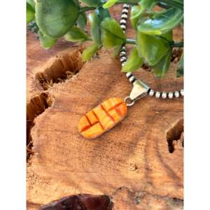 Pendentif artisanal Navajo en nacre et argent sterling avec incrustation de pierres naturelles - Product Image 3
