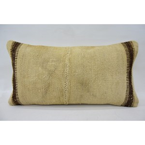 Premium Beige Kantha Patchwork lana almohada 12x24 pulgadas lujo esponjoso tejido patrón portátil ropa de cama para estilo de lujo - Product Image 4