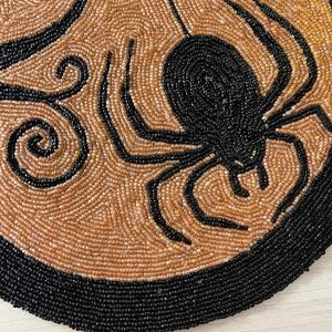 Napperon perlé Chargeur rond fait à la main pour salle à manger de luxe et décor de vacances Pièce unique perlé à la main, napperon, pendaison de crémaillère - Product Image 6