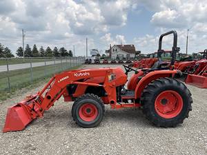 Kubota MX5400HST 4x4 d'occasion 2020 avec chargeur frontal et godet à attache rapide de type skid steer - Product Image 3