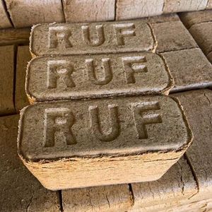 เครื่องอัดแท่งไม้เนื้อแข็ง RUF nestroi Pini Kay briquettes ผลิตภัณฑ์ขี้เลื่อยไม้ที่เกี่ยวข้องกับพลังงาน - Product Image 1