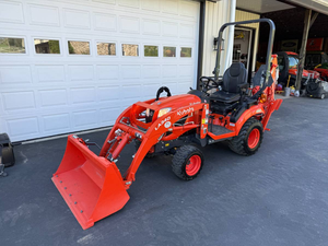 MINI KUBOTA TRACTEUR BX-23S D'OCCASION/PETIT TRACTEUR AVEC TONDEUSE ATTACHÉE Bonne Qualité. 1 Kubota BX23S Tracteur chargeuse-pelleteuse - Product Image 2