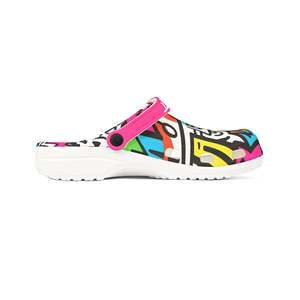 Zoccoli e Ciabatte in Schiuma Kismet con Design Graffiti, Scarpe Comode con Stile Graffiti alla Moda - Product Image 3