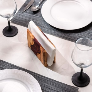 Porte-serviettes en résine et bois Accessoire de table fait à la main qui allie la beauté naturelle à l'art époxy moderne - Product Image 6