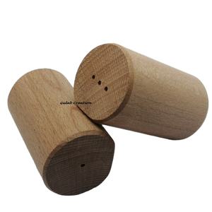 Ensemble salière et poivrière en bois fabriqué à la main Distributeur d'épices rustique pour la cuisine, la table à manger ou le restaurant - Product Image 1