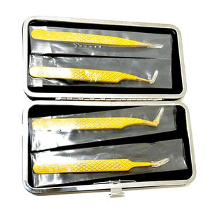 Pince à cils à angle de 90 degrés en acier inoxydable avec poignée en diamant blanc rose - Product Image 3