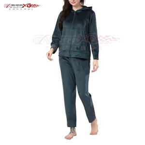 Survêtement en velours ajusté élégant pour femme avec veste zippée à manches longues et bas de taille extensible à capuche pour l'hiver - Product Image 5