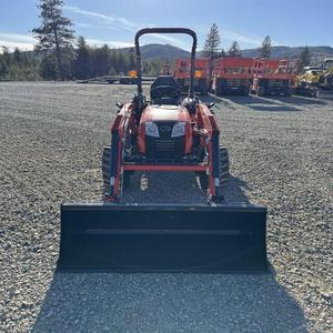 Tractor de orugas Bad Boy Serie 3026 de 2025, usado, con retroexcavadora BBH200 - Product Image 1