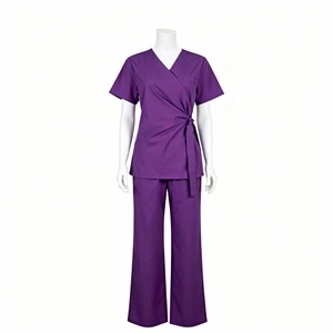 Vente en gros de blouses médicales Uniformes médicaux d'infirmières à manches courtes pour femmes, disponibles en couleurs vives et au design moderne - Product Image 1