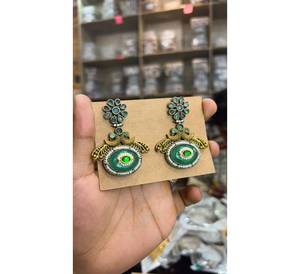 ต่างหูระย้าชุบทองที่ทันสมัยทำด้วยมือของผู้หญิงสไตล์นกยูงที่ทันสมัยพร้อมการออกแบบตามความต้องการเครื่องประดับแฟชั่น - Product Image 1