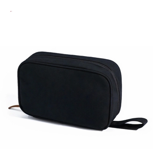 Sac de voyage mini personnalisé OEM, pochette imperméable tendance, fabriqué au Vietnam - Product Image 1