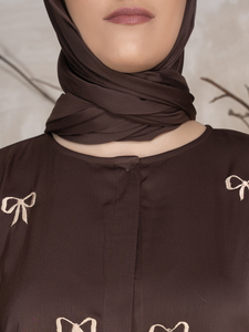 Vente en gros de la dernière modeste Abaya marron islamique pour les femmes Broderie 100% Polyester Tik Tok Tissu pour les musulmans de Dubaï d'été - Product Image 5