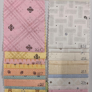 Tela de Algodón y Poliéster Tejida de Primera Calidad de 36 Pulgadas con Estampado de Orquídeas Lilly para Prendas y Vestidos de Novia |   Proveedor de Exportación India - Product Image 1