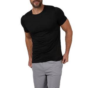 T-shirt d'entraînement pour homme-Tissu léger et à séchage rapide avec style de sonnerie et col en O, conçu pour le confort et les journées actives - Product Image 3