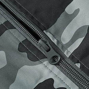 Classic Street Mens Jackets Bomber Jacket pour hommes Vêtements d'extérieur légers Idéal pour les voyages de sports de plein air et le style urbain de tous les jours - Product Image 4