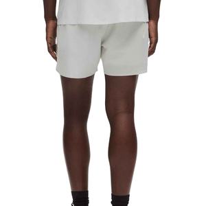 Shorts de course pour hommes en tissu polyester nylon léger, extensible, doux au toucher et finition lisse, idéal pour la vente en gros - Product Image 4