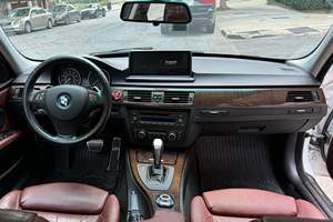 BMW 335D berline d'occasion 2010, conduite à gauche/droite - Product Image 3