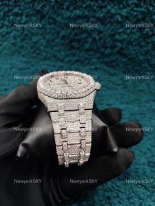 Relojes de Lujo con Incrustaciones de Moissanita VVS, los Más Vendidos del 2024, Proveedor, Fabricante, Mayorista, Exportador, Buen Precio en India - Product Image 3