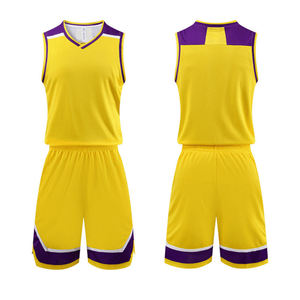 Direct usine ensemble de vêtements de sport de basket-ball de meilleure qualité nouveau design uniforme de bonne qualité avec logo imprimé pour taille XS Plus personnalisé - Product Image 1