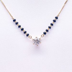 Stonewels Elegant Round Solitaire Mangalsutra Bijoux de mariage en or jaune avec un superbe mélange traditionnel de diamants - Product Image 1