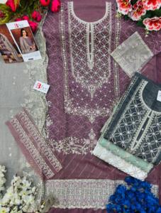 Traje pakistaní de diseño premium Kota Cheks, con bordados elaborados a mano y calados, de exportadores del catálogo. - Product Image 1