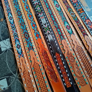 Cinturón Occidental de Cuero Vacuno Genuino con Cuentas Aztecas y Diseño Floral Grabado a Mano al Mejor Precio para Hombre y Mujer al por Mayor - Product Image 5