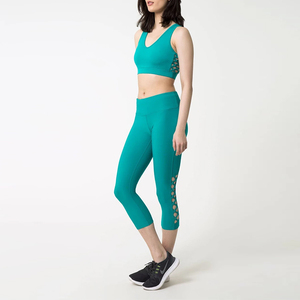 Sujetador Deportivo Clásico de Cuello Cuadrado para Mujer, Color Personalizado, Alta Elasticidad, Acanalado, Venta al por Mayor - Product Image 3