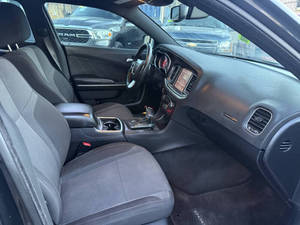 Voiture d'occasion abordable 2015 Do-d-ge Ch-arg-er SX-T LHD - Product Image 4