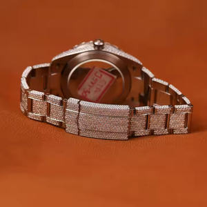 Reloj de Cuarzo Refinado para Hombre con Diamantes de Moissanita, Acero Inoxidable Pulido, Analógico, para Profesionales - Product Image 4