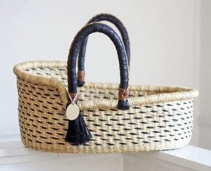 High-Quality Wooden And Seagrass Strong Organic Natural Handmade Baby <b>Moses</b> <b>Basket</b> <b>With</b> Rocking <b>Stand</b>, Made In Vietnam - Product Image 1