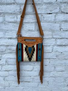 Bolso de Hombro Estilo Vaquero Vintage de Moda para Mujer, Bolso Bohemio de Cuero Genuino Hecho a Mano con Estampado Navajo - Product Image 2