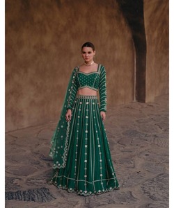 Navratri lehengacholi สำหรับเด็กผู้หญิงสีดำพร้อมกระจกทำงานกลางคืน - Product Image 1