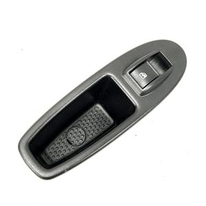PANEL DE BOTONES TRASERO DERECHO FIAT 500 Serie L (351_352) 330 A1.000 (12>) - Product Image 1